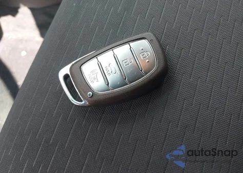 2021 Hyundai Tucson Value z USA, uszkodzony, nr VIN KM8J3CA46MU373777